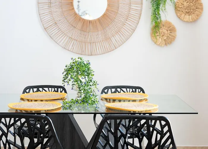 The Mirror House Appartement Valsamata